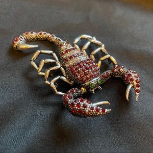 Rhinestone Scorpion Brooch Pin.